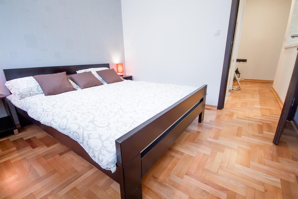 Apartments King Milan, City Center Belgrade Room photo
