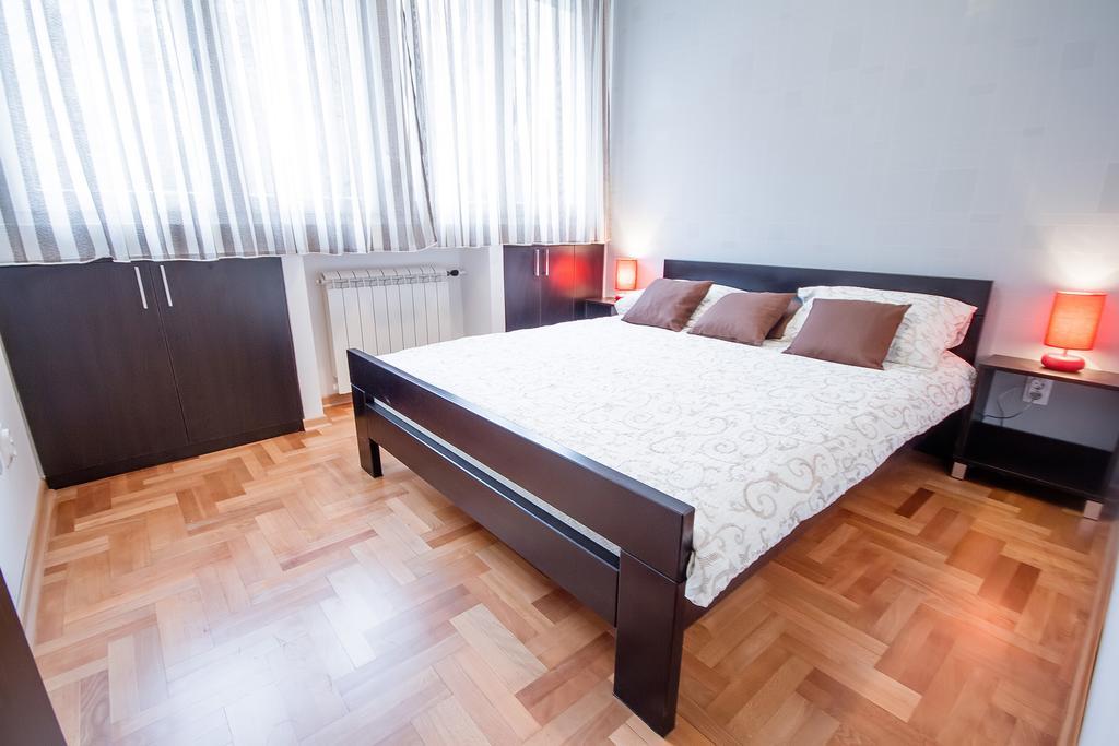 Apartments King Milan, City Center Belgrade Exterior photo